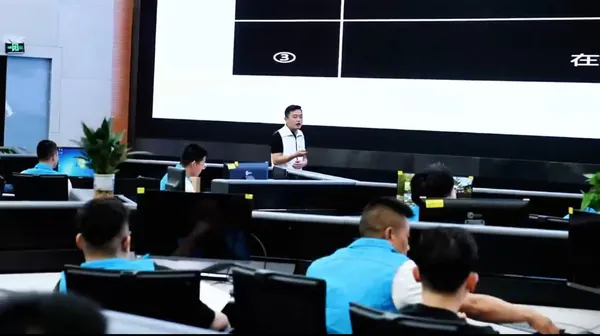 鄂尔多斯市万维信息技术有限责任公司无人机驾驶员培训（国企培训）